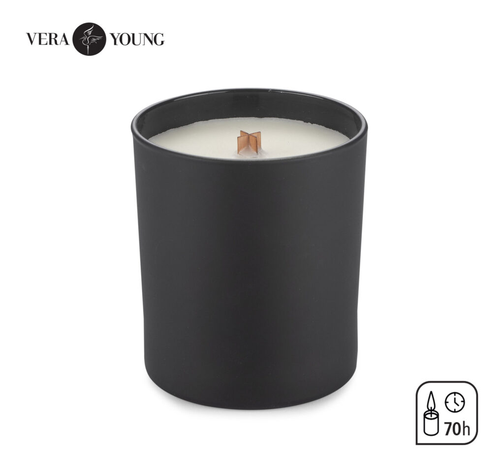 Świeca sojowa 220g – Black Pomegranate – VERA YOUNG