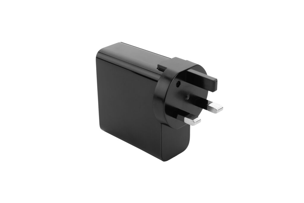 Adapter podróżny BANIAS Schwarzwolf
